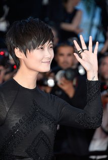 نامزد دریافت 6 جایزه.