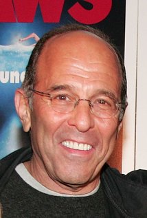 برنده 3 جایزه ساعات پربیننده. همچنین 2 جایزه و نامزد دریافت 3 جایزه دیگر.