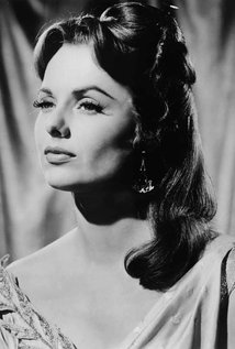 1 مرتبه نامزدی جایزه .اسکار. همچنین دریافت 2 جایزه دیگر.