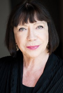 نامزد دریافت 3 جایزه.