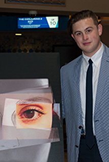 نامزد دریافت 2 جایزه.