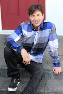 2 مرتبه نامزدی جایزه .ساعات پربیننده. همچنین دریافت 1 جایزه دیگر.