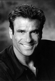 برنده 1 جایزه و نامزد دریافت 1 جایزه دیگر.