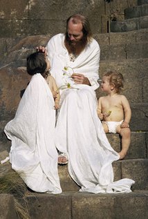 1 مرتبه نامزدی جایزه .گلدن گلاب. همچنین 4 جایزه و نامزد دریافت 3 جایزه دیگر.