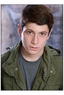 نامزد دریافت 2 جایزه.