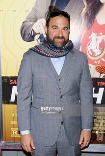 نامزد دریافت 2 جایزه.