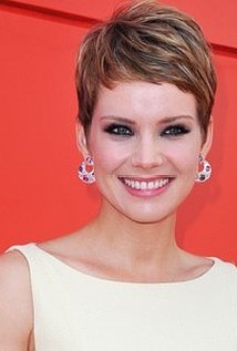 برنده 4 جایزه.