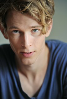 برنده 7 جایزه.