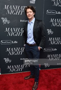 برنده 2 جایزه و نامزد دریافت 1 جایزه دیگر.