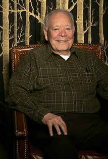 نامزد دریافت 2 جایزه.